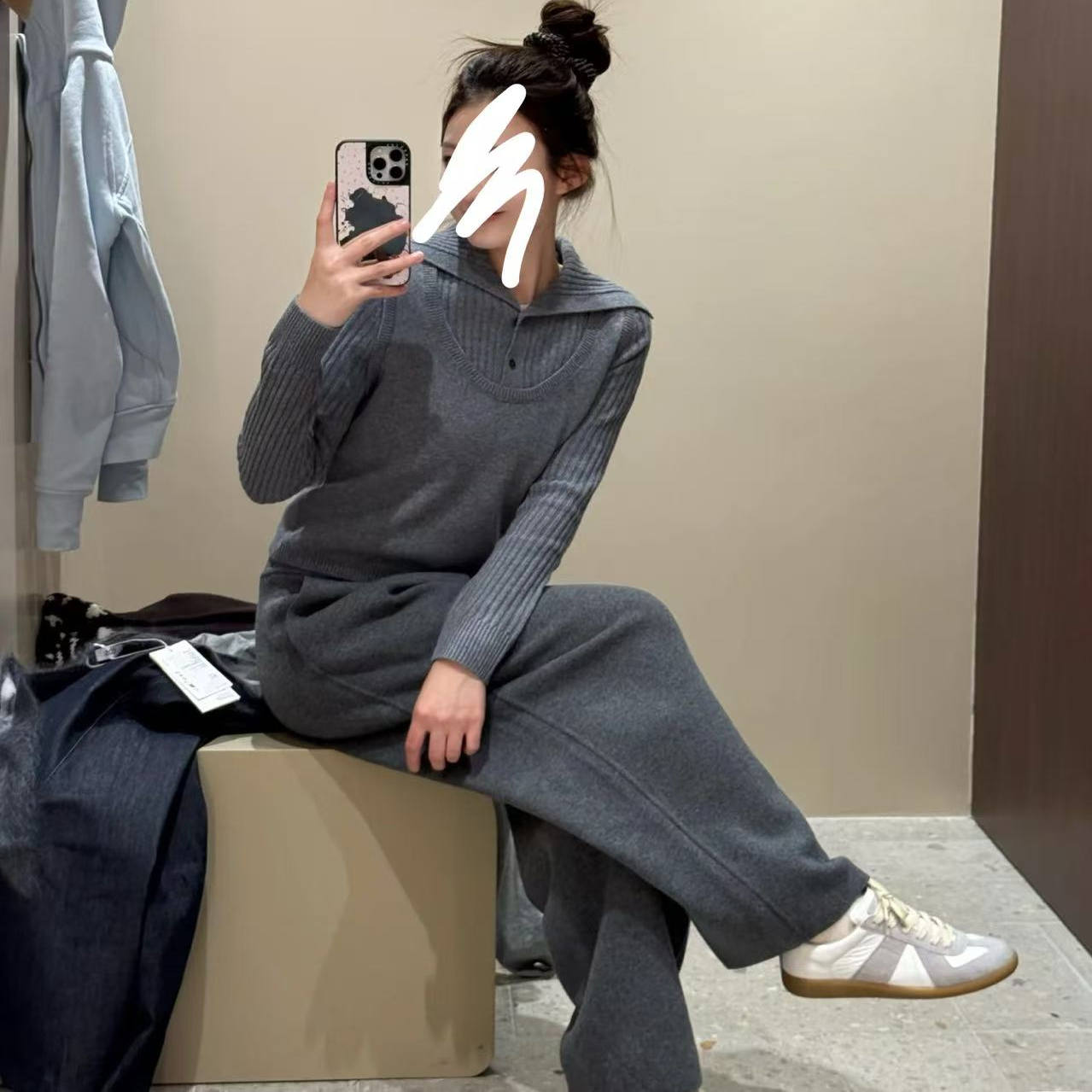 修身版型叠层美丽2025年秋季套头