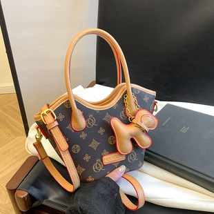 小众设计包女大容量新款春夏复古手提包高级感百搭单肩斜挎水桶包