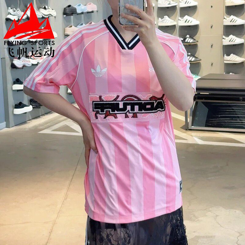 阿迪达斯三叶草女装2025夏经典宽松V领足球T恤运动短袖球衣KD2272