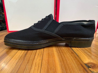 3539防滑耐磨松紧口休闲透气布鞋