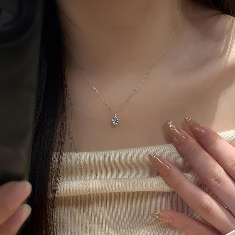 蓝色爱心项链女轻奢小众蓝眼泪锁骨链简约心形锆石颈链送女友礼物