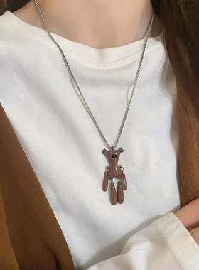 泰迪小熊长款设计感卫衣项链钛钢