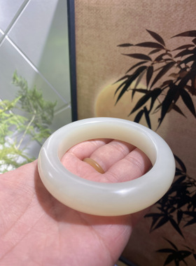 新疆和田玉且末暖白黄白肉细腻油润泥鳅背和田玉手镯私拍无效