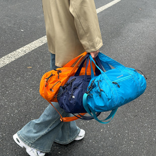 户外运动风手提包女轻便百搭斜挎包多功能健身包休闲波士顿单肩包