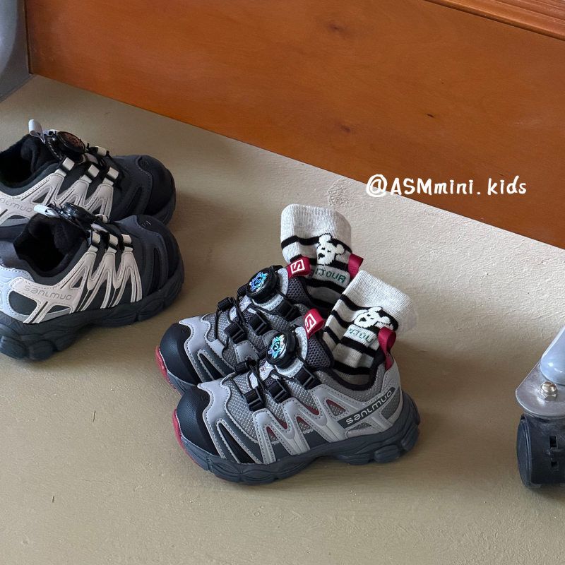 小童加绒运动鞋2025冬季新款宝宝旋转扣保暖二棉鞋男女童休闲鞋