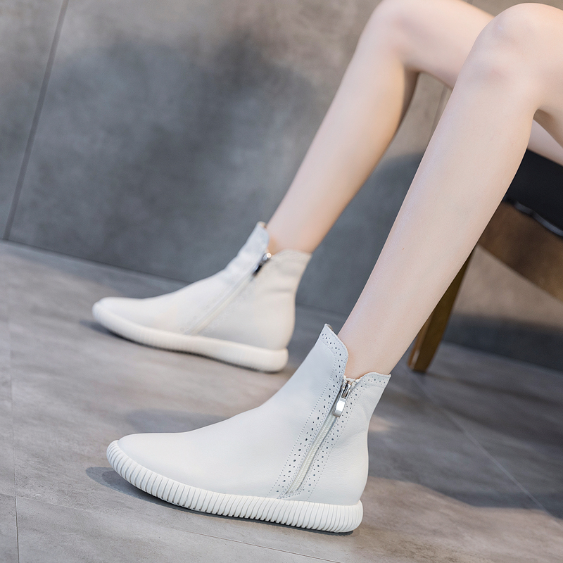 港风牛皮秋季平底高帮鞋女靴子