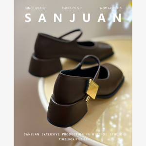 三卷sanjuan复古玛丽珍鞋女冬绒面方头小皮鞋中跟学院风单鞋棕色