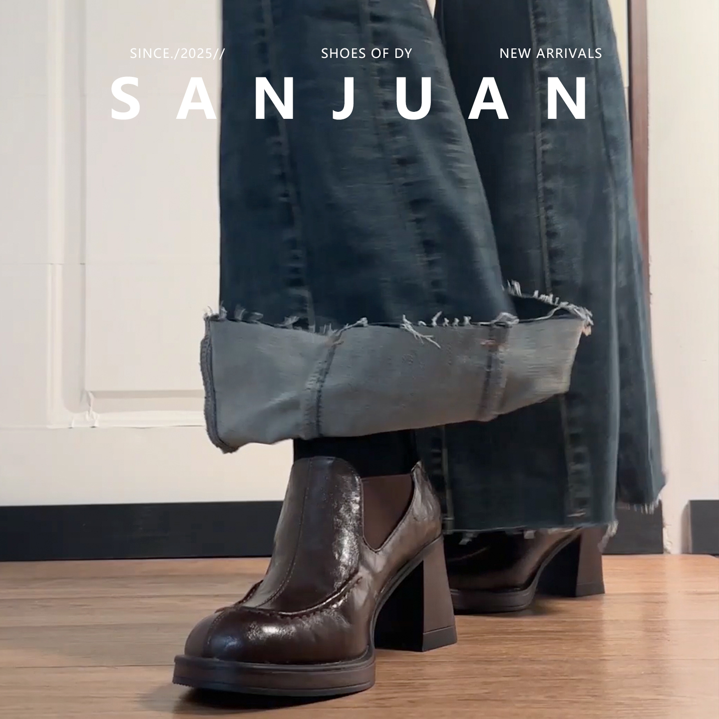 黑色/棕色百搭通勤复古小皮鞋