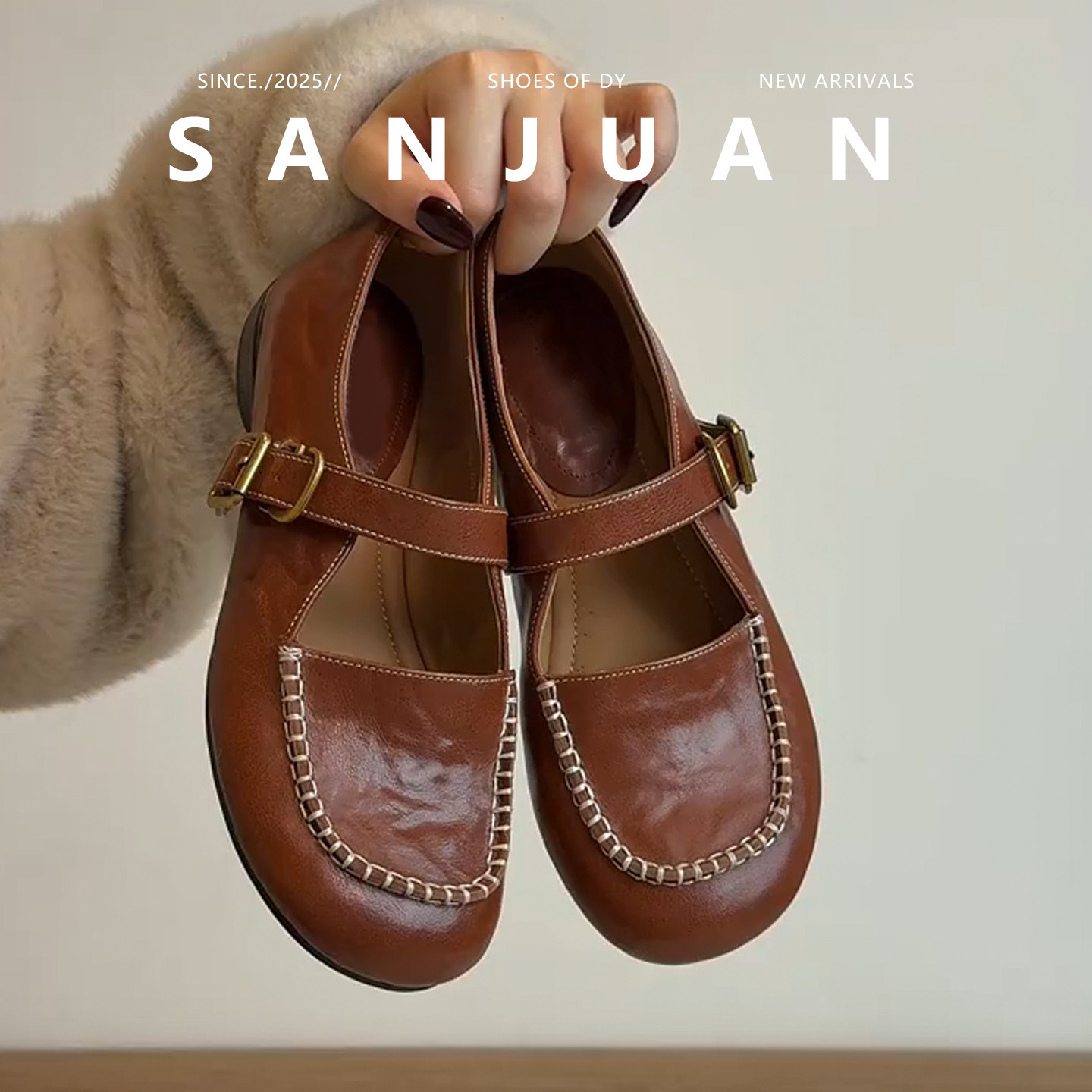 舒适软底搭扣浅口玛丽珍鞋子