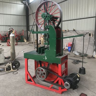 免挖地基的小型带锯机木工带锯圆木推台锯三相电两相电都可使用