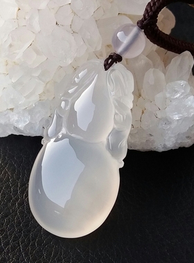 天然原矿冰透白玉髓葫芦吊坠无烧