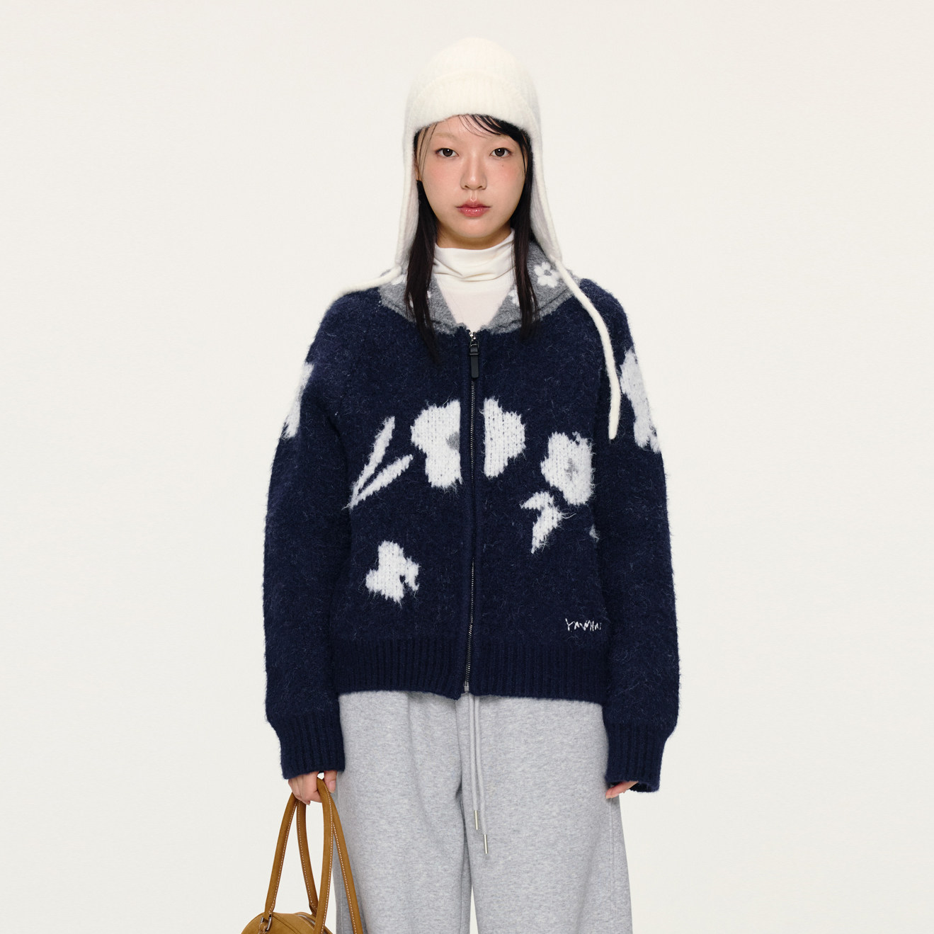 yawhat花卉植物提花翻领拉链开衫毛衣手工勾花粗针绒感针织外套