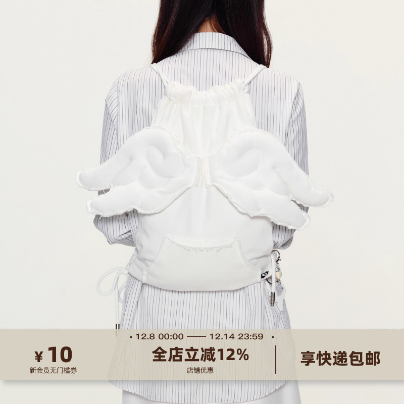 原创设计立体翅膀双肩包