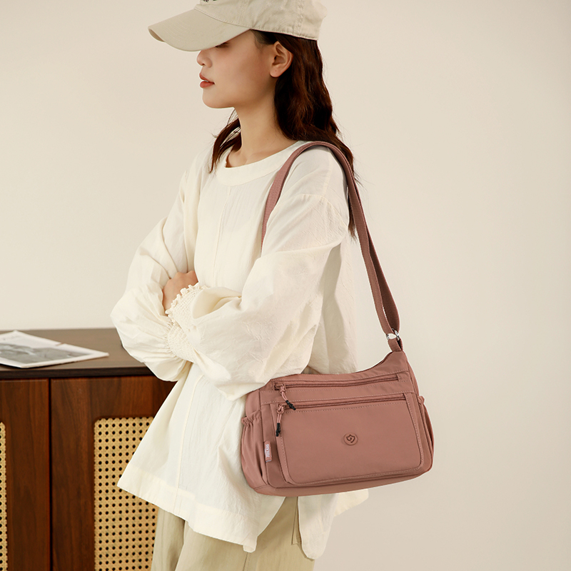 气质新款百搭帆布包大容量多隔层