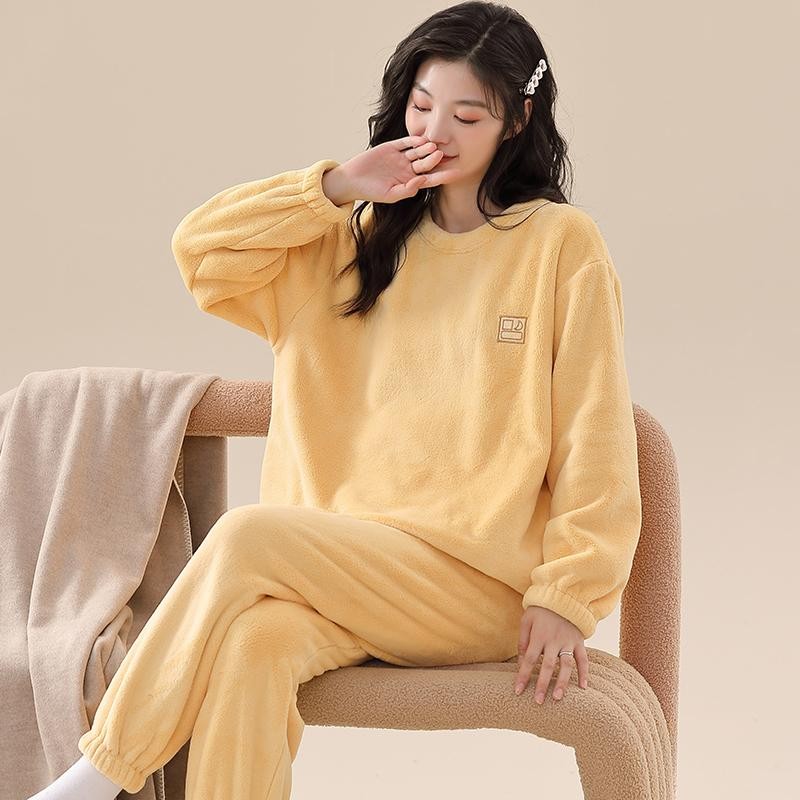 新款女款珊瑚绒可外穿秋冬睡衣
