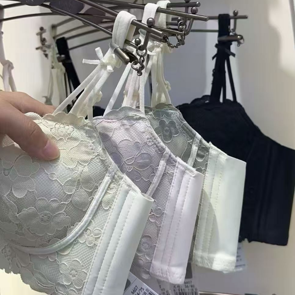 秋冬莫代尔内衣女小胸聚拢桑蚕丝舒适无钢圈收副乳文胸罩