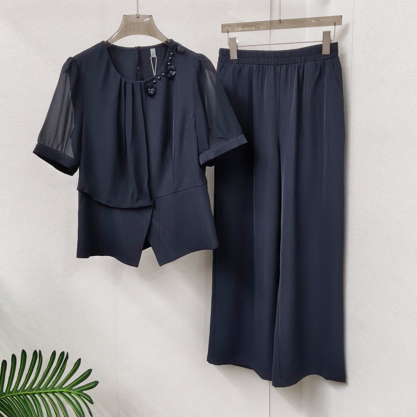 艾26A68中老年女士夏款套装修身短袖上衣＋阔腿裤两件套优雅显瘦