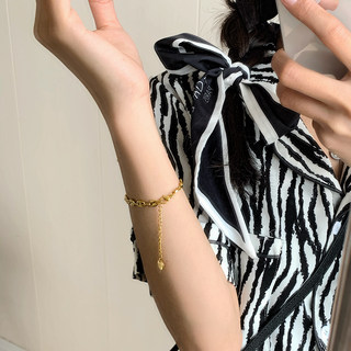 日韩ins猪鼻手链小众设计高级感手环女轻奢钛钢简约冷淡风手饰品