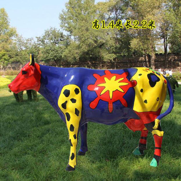 石膏设计定制招财玻璃钢喷漆彩绘牛雕塑定制奔马雕像订艺术区摆件