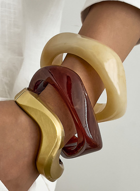 欧美跨境街拍夸张切面金属手镯女