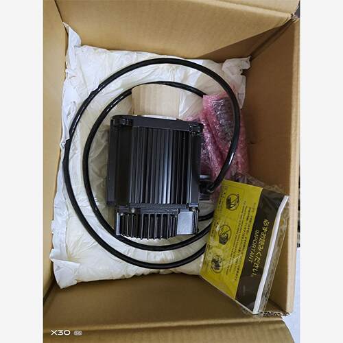安川二系850w电机为SGMGH－09PCA－