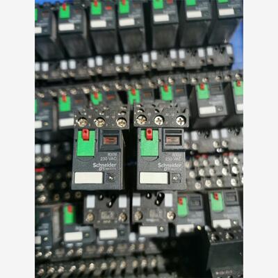 RXM3AB2P7继电器