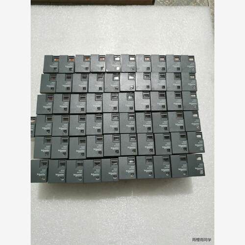 小型继电器RXM2LB1BD 1P7