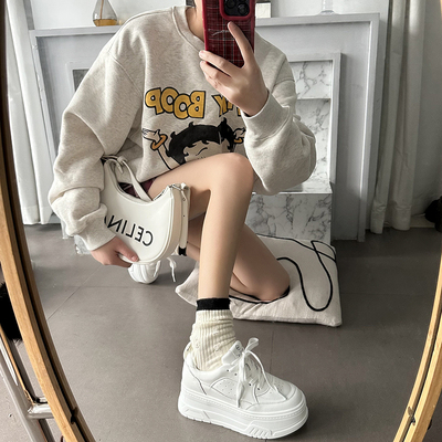 显高对的休闲增高小白鞋