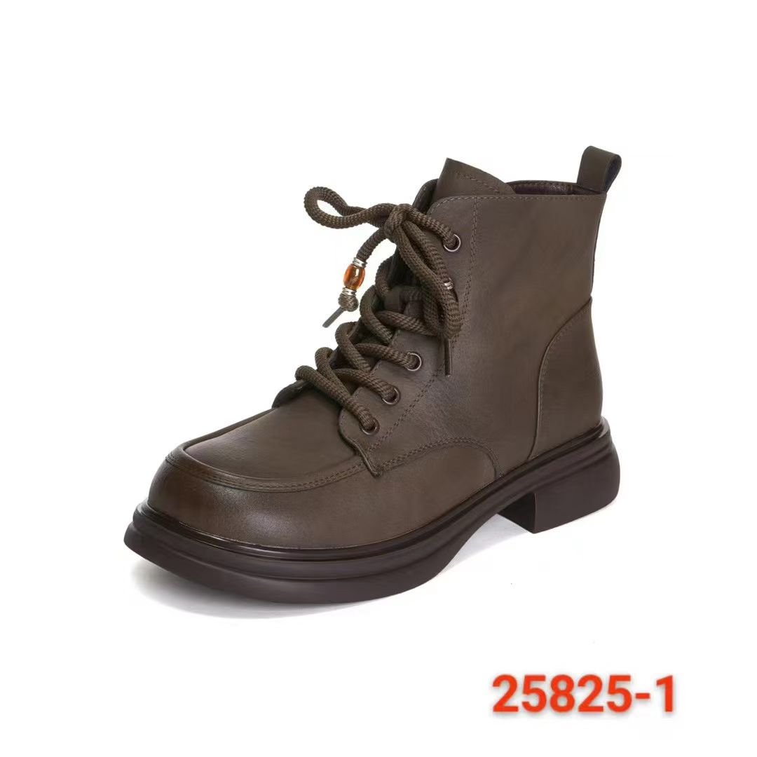 柏育兰大码女鞋2025冬加绒侧拉链英伦风短靴舒适保暖马丁靴皮棉鞋