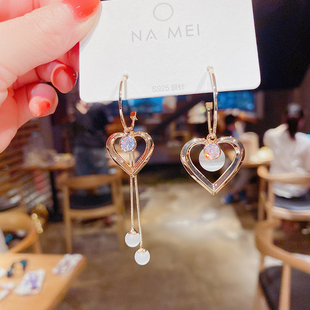 不对称爱心珍珠流苏耳环女韩国气质夸张网红个性ab款耳饰银针耳钉