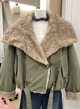 欧货短款毛毛大翻领派克服外套女冬季新款宽松休闲牛角扣加绒上衣