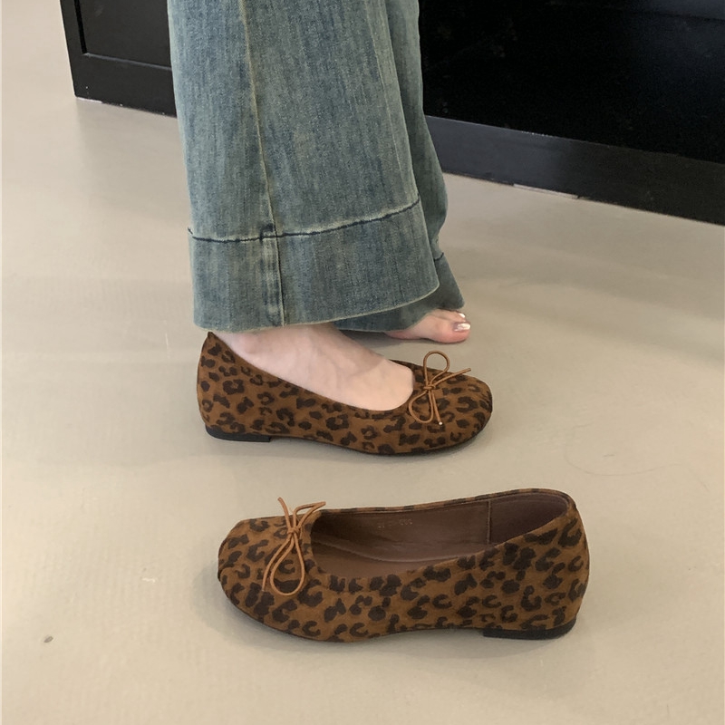 法式复古圆头一脚蹬内增高豹纹单鞋女鞋子2025年春季新款芭蕾舞鞋