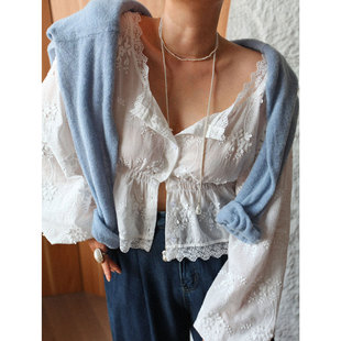 女收腰泡泡袖 初恋白茶重工刺绣白色蕾丝衫 法式 上衣秋 1st编辑店