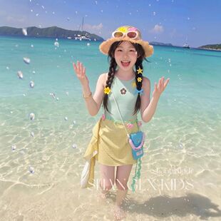 泳衣女款女童高级感2026新款中大童高颜值夏季防晒速干连体带胸垫