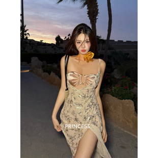 海边度假泳衣女款 在逃公主三亚泡温泉时尚 性感绝美比基尼外搭罩衫