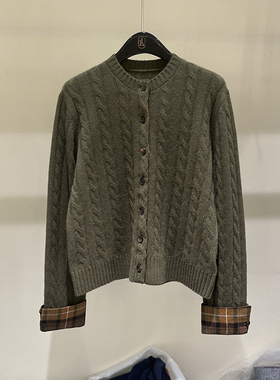 欧洲站2025冬季新款时尚圆领单排扣麻花羊绒针织开衫女款欧货9239