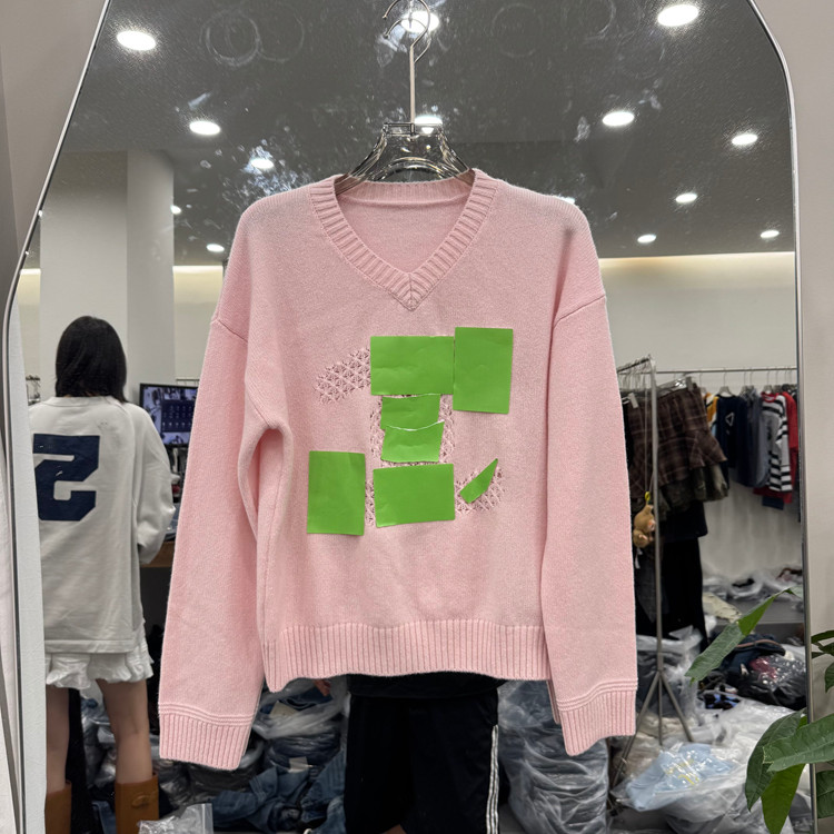 欧洲站2025早秋新款时尚V领纯色长袖上衣女潮欧货针织毛衣女款