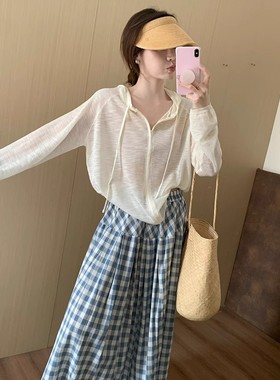 白色连帽冰丝针织防晒开衫女夏季薄款外搭罩衫宽松薄纱空调衫上衣