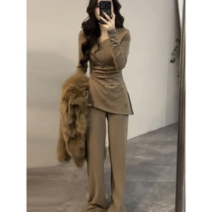 超火冬装一整套穿搭2025新款重工烫钻收腰T恤+显瘦阔腿长裤两件套