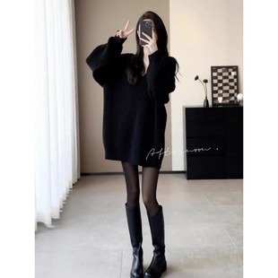慵懒风黑色宽松针织连衣裙女秋冬今年流行爆款中长款减龄毛衣裙子