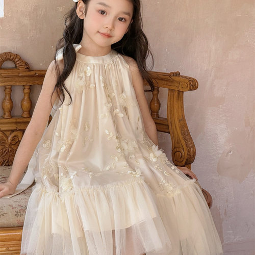 女童连衣裙2026夏季高级感生日礼服公主裙儿童挂脖花朵网纱仙女裙