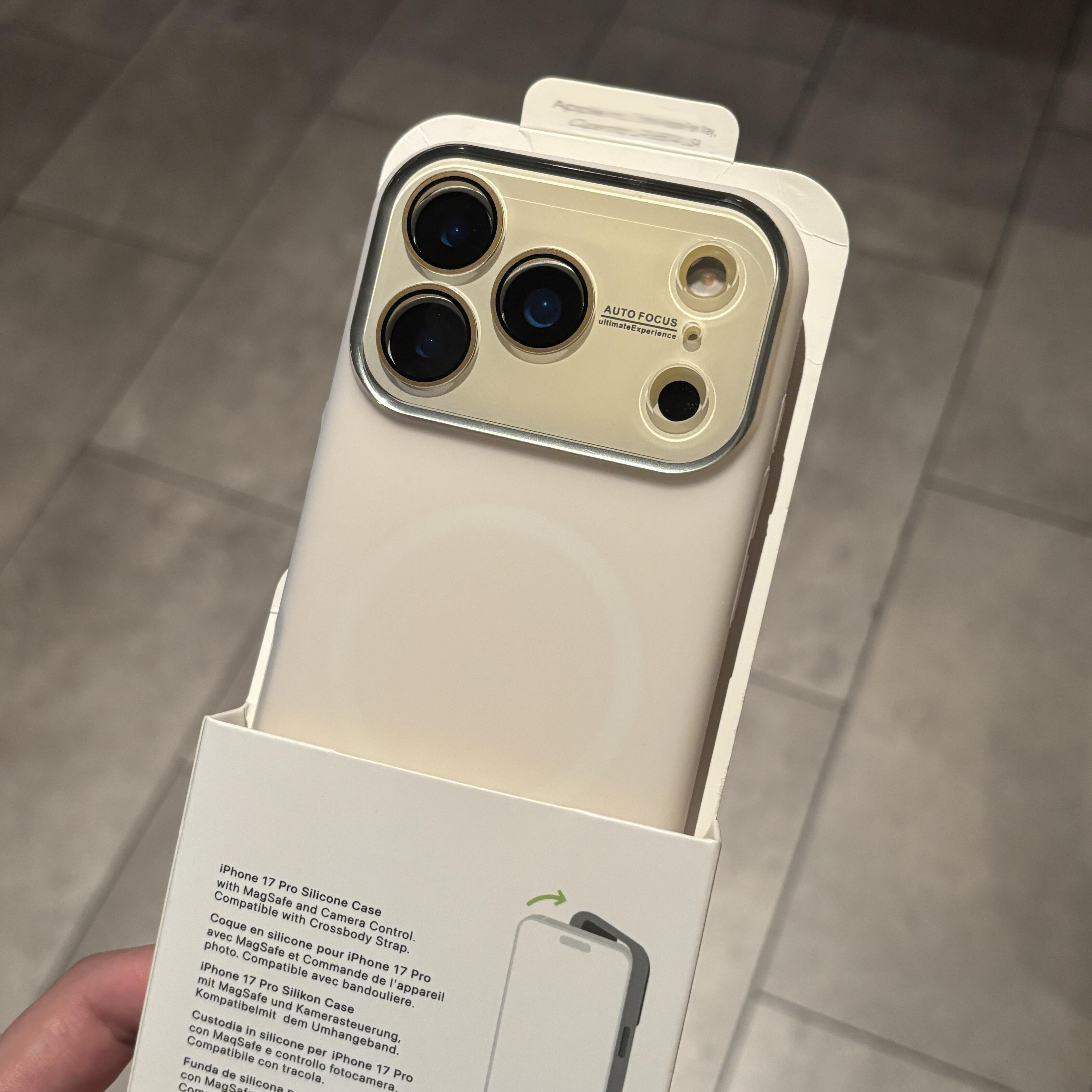 新款果冻ins风液态硅胶内置磁吸适用苹果17promax手机壳新款全包镜头膜iphone16pro软壳防摔15高级感14爆款套