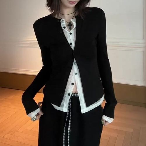 商场撤柜撞色蕾丝拼接黑色假两件长袖女秋季新款时尚设计感上衣