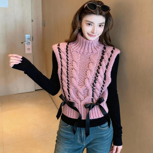 马甲2025新款今年流行爆款巨好看小香风减龄叠穿粉色高领针织背心