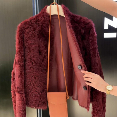 2025新款今年流行爆款秋冬巨好看的休闲时尚高级感红色加厚外套女