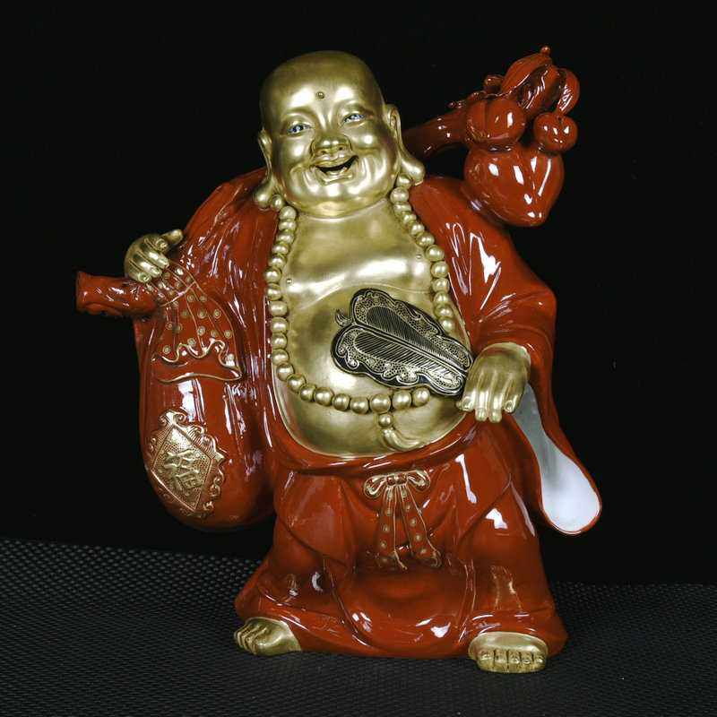 早期收藏雍正年制款深红色鎏金瓷雕挑寿桃布袋大肚弥勒笑佛摆件