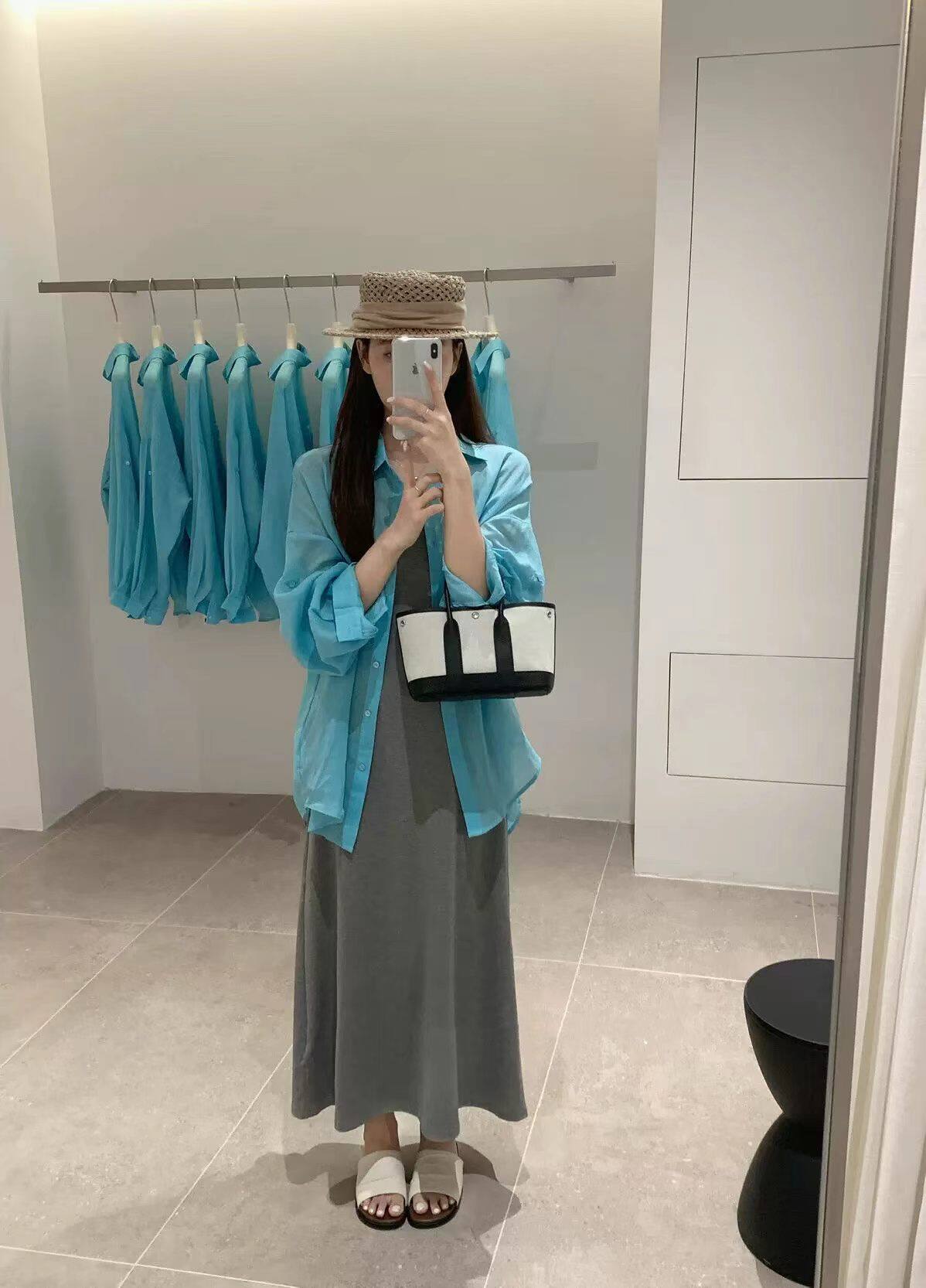 2026夏季新款设计感百搭后开衩衬衫配弹力针织吊带连衣裙两件套女