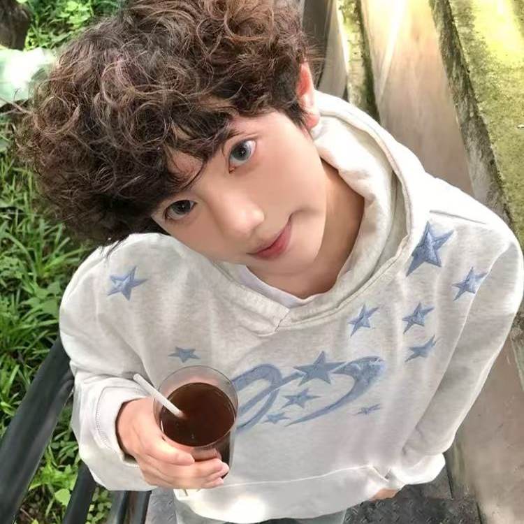 国潮美式高街五角星刺绣连帽卫衣