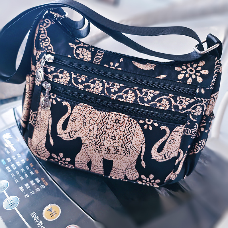 2025新款斜挎包牛津布轻便百搭背包休闲女包大容量妈妈包帆布包包