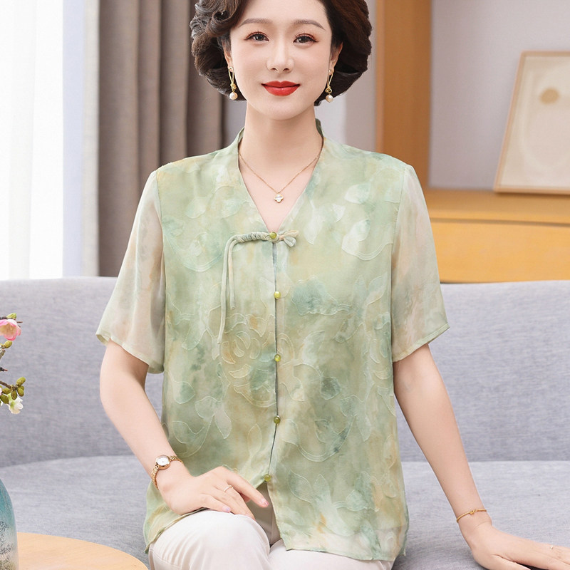 妈妈夏装国风雪纺小衫洋气短袖t恤女中老年夏季薄款开衫上衣套装